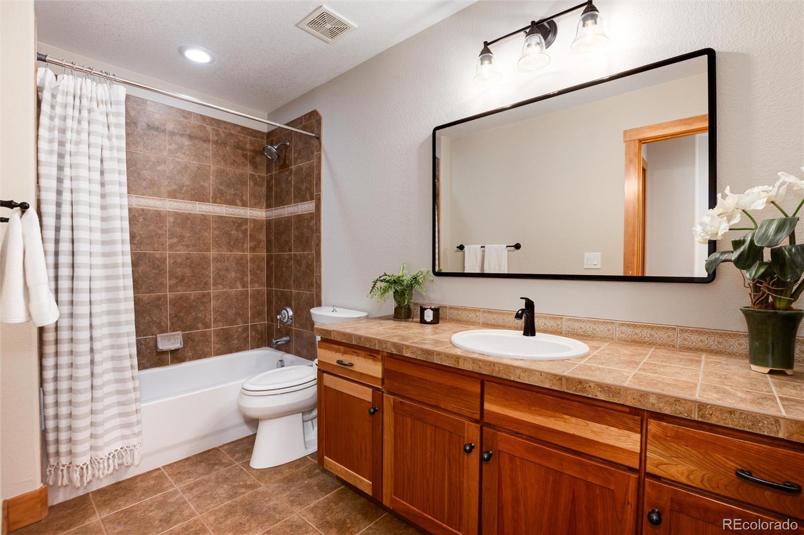 MLS Image #34 for 16226  river haven way,morrison, Colorado