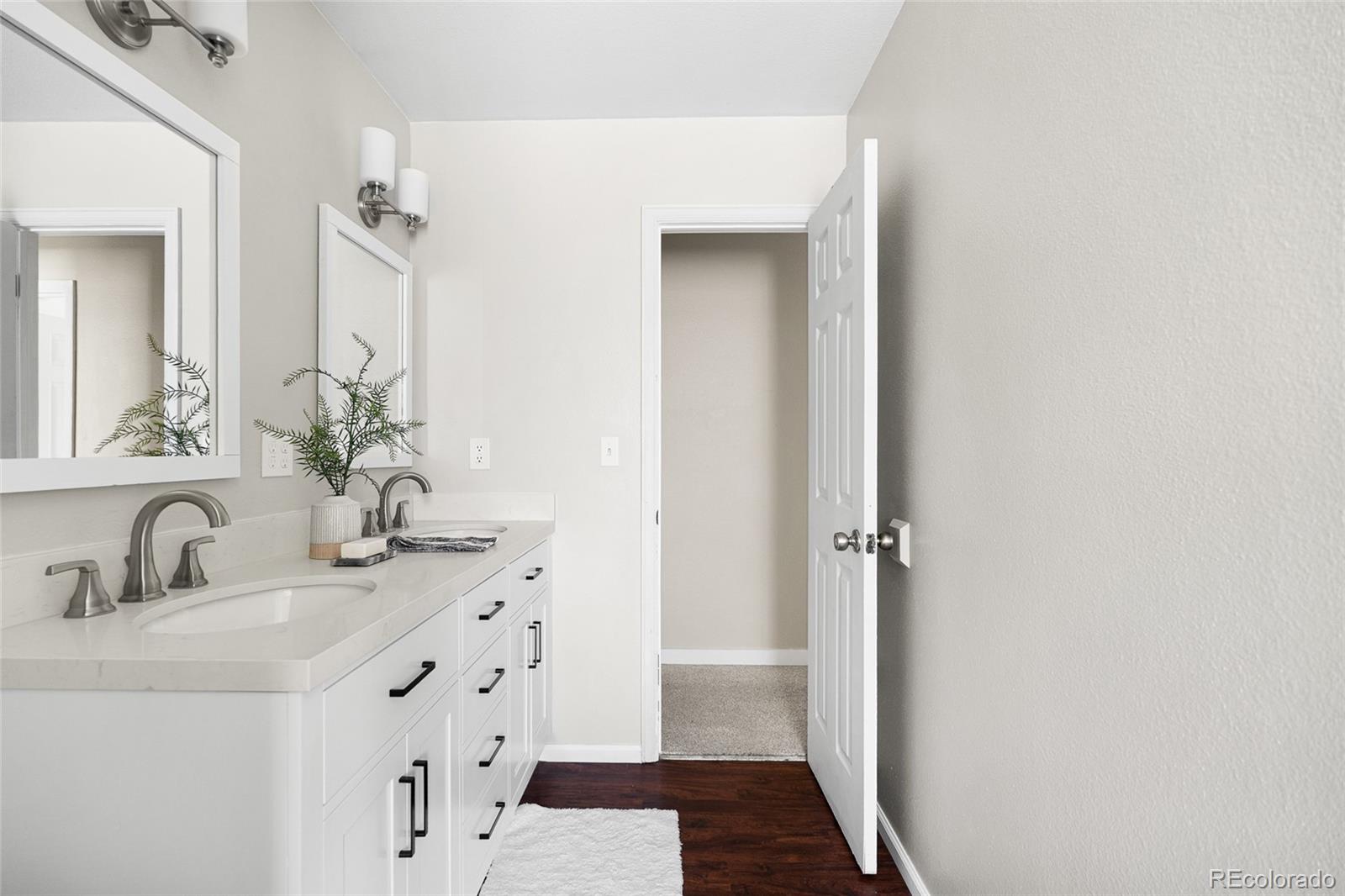 MLS Image #16 for 845 s kenton street,aurora, Colorado