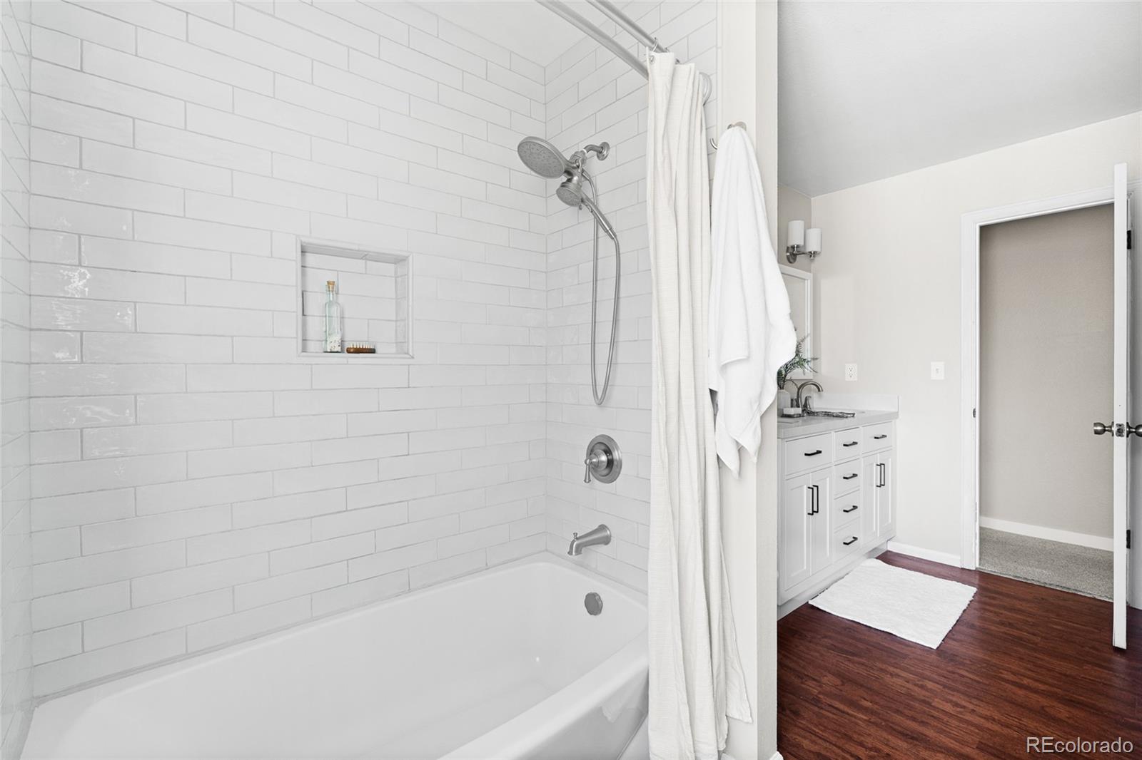 MLS Image #17 for 845 s kenton street,aurora, Colorado