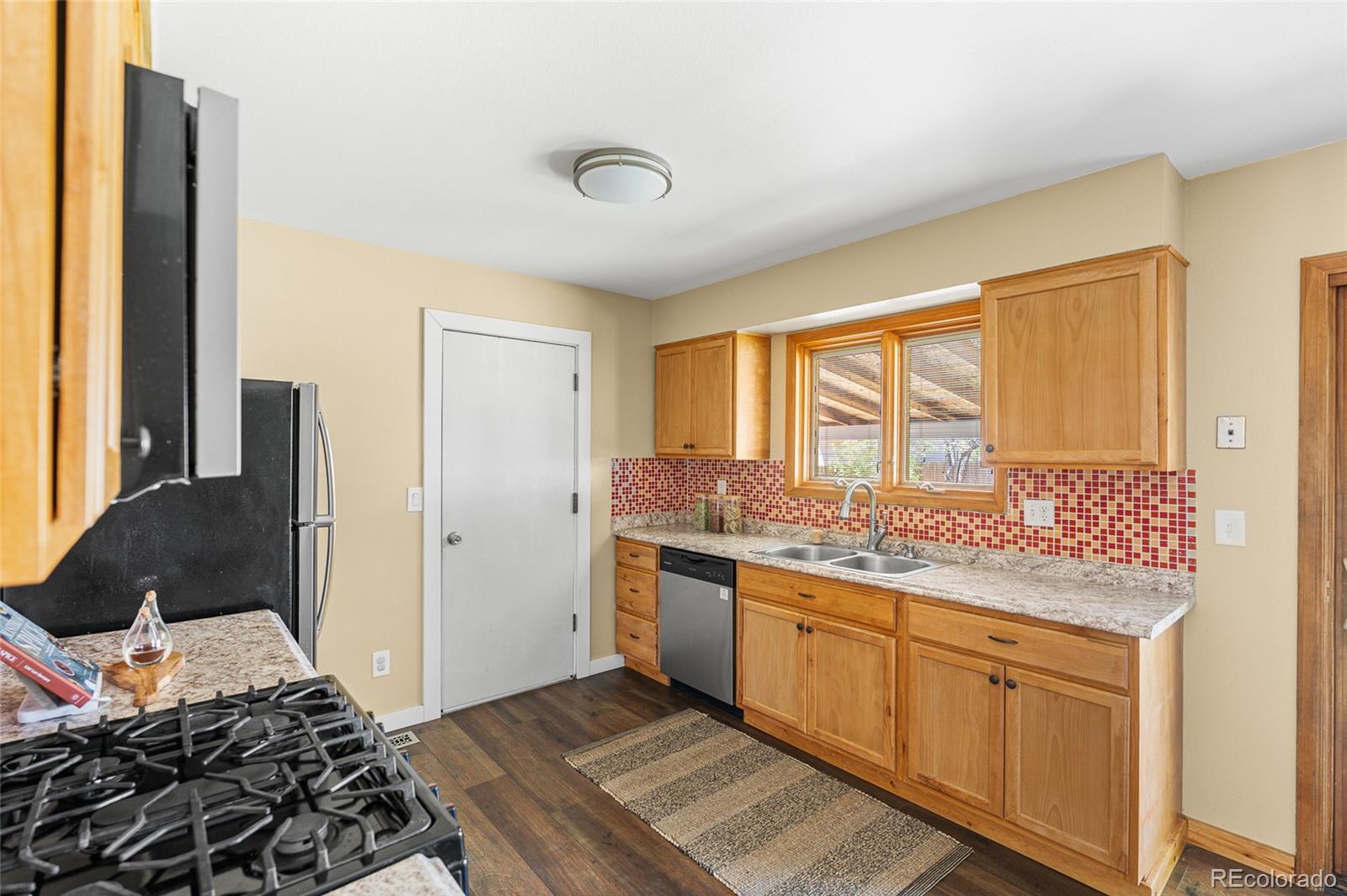 MLS Image #8 for 845 s kenton street,aurora, Colorado