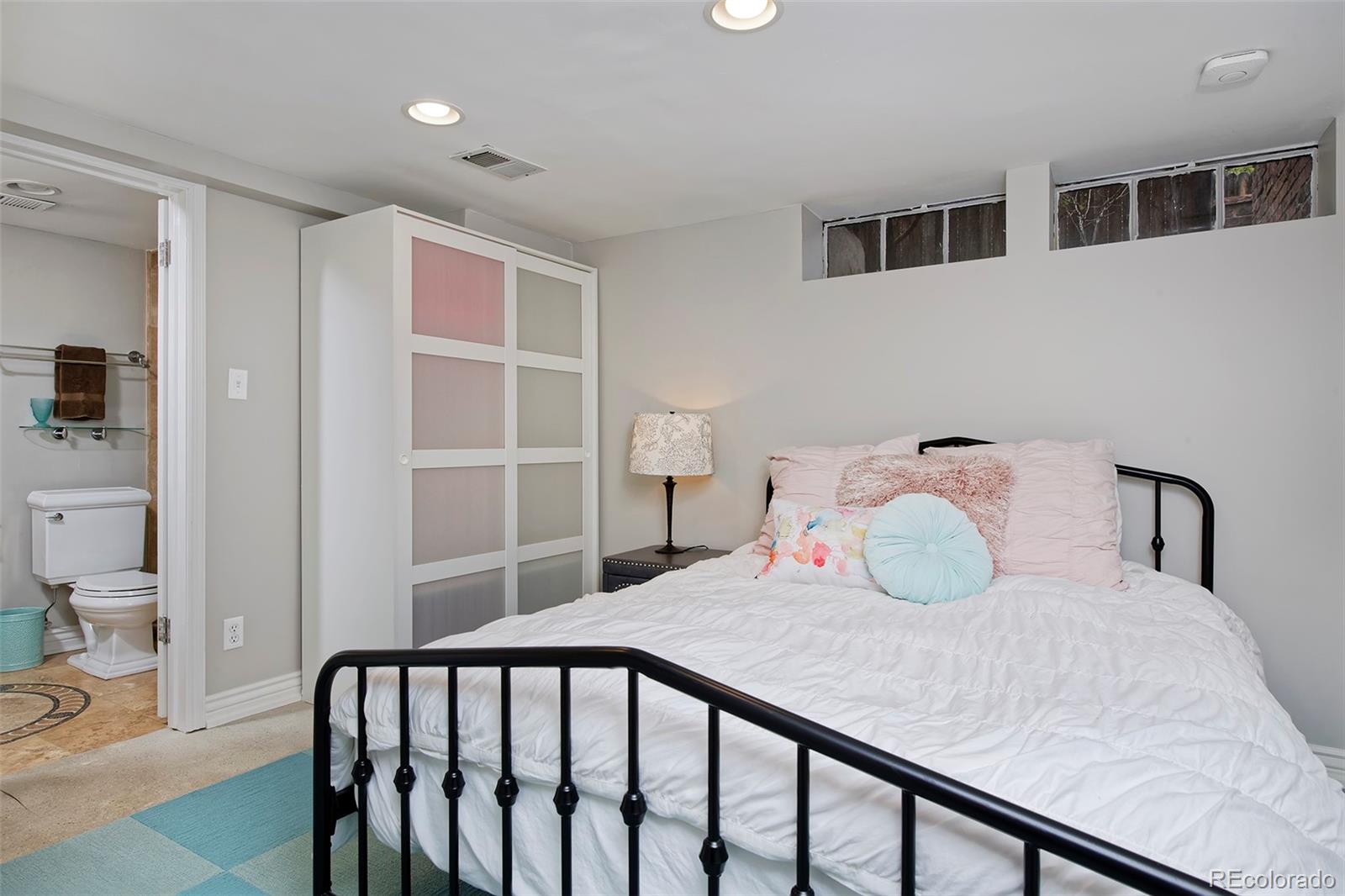 MLS Image #41 for 239  ash street,denver, Colorado