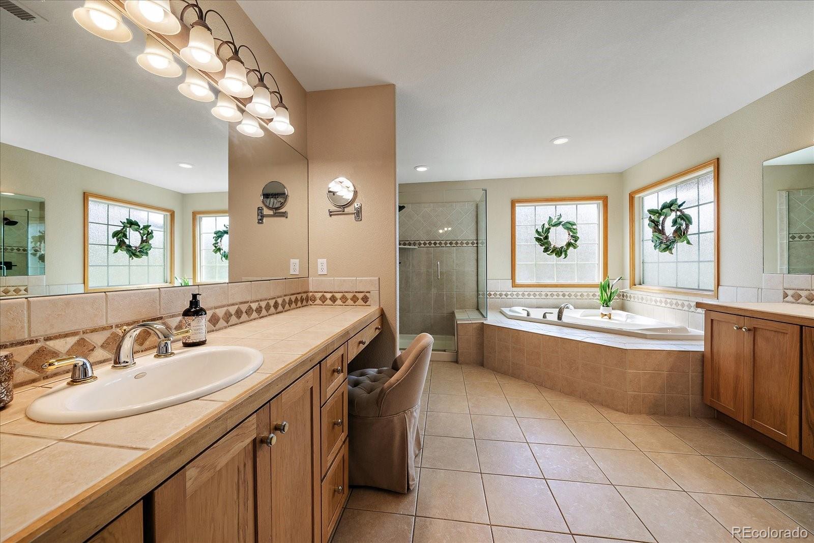 MLS Image #23 for 20725  wagon tongue way,morrison, Colorado