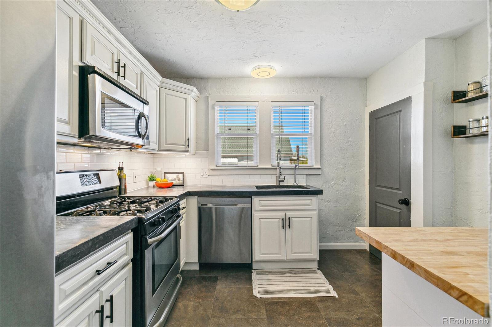 MLS Image #10 for 2441 e 47th avenue,denver, Colorado
