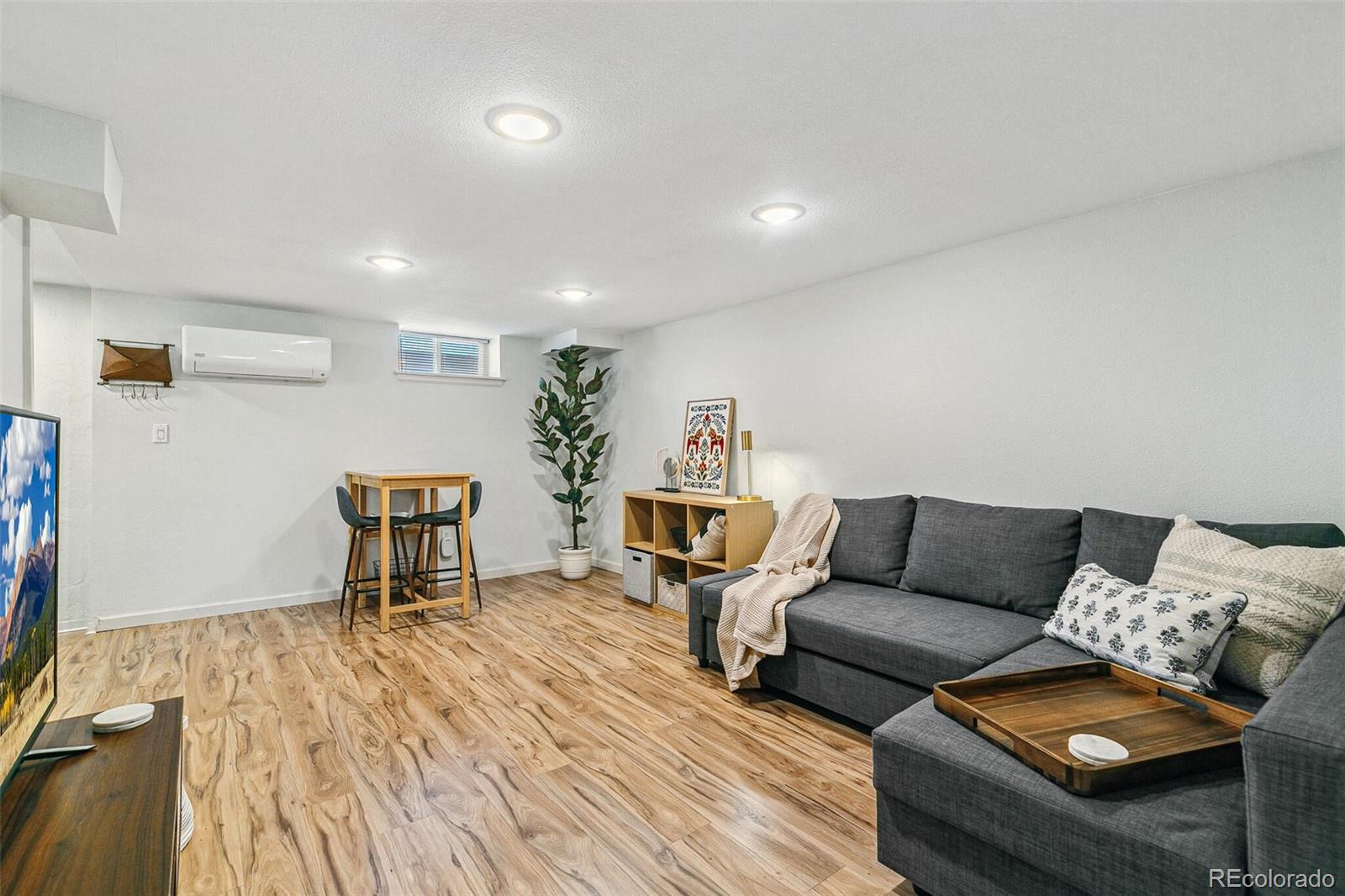 MLS Image #17 for 2441 e 47th avenue,denver, Colorado