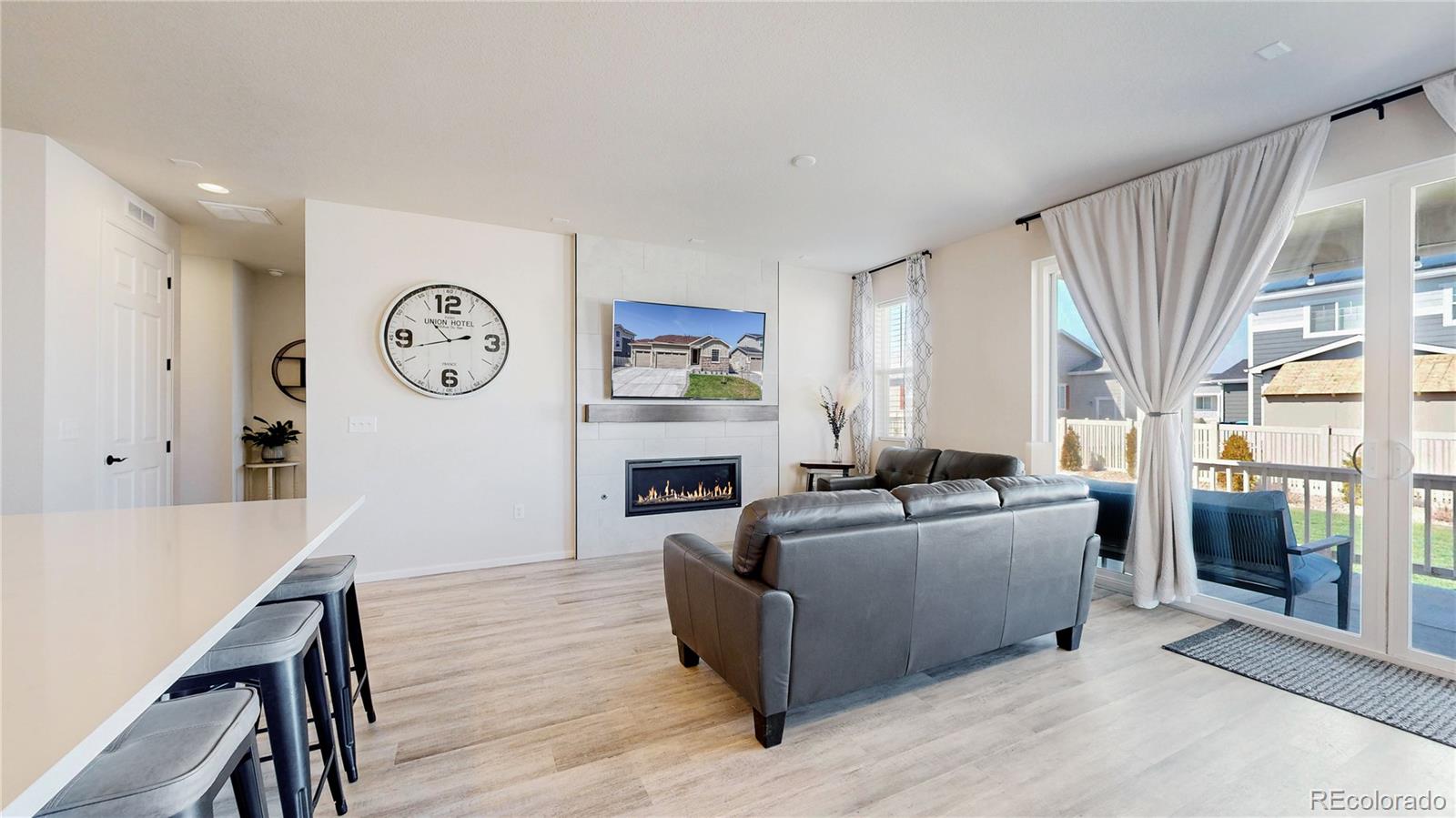 MLS Image #5 for 10553  xenia court,commerce city, Colorado