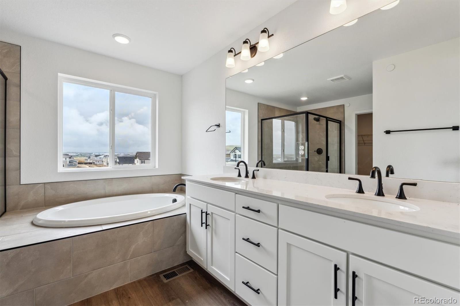 MLS Image #12 for 9237  truckee court,commerce city, Colorado