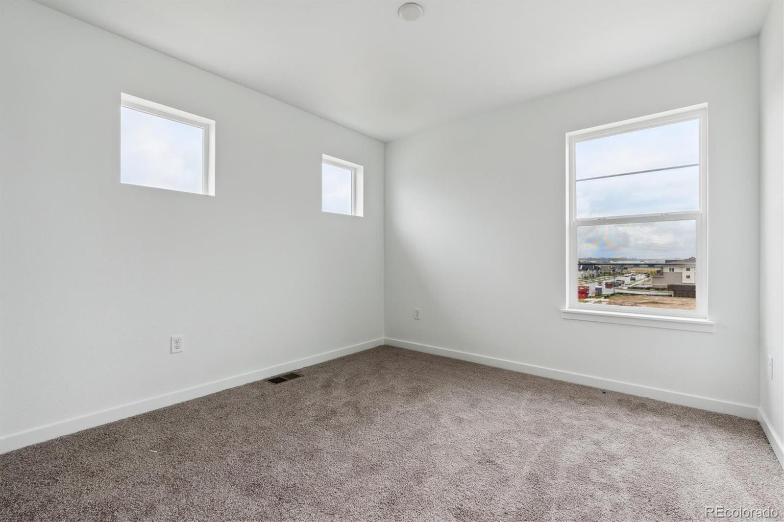 MLS Image #18 for 9237  truckee court,commerce city, Colorado