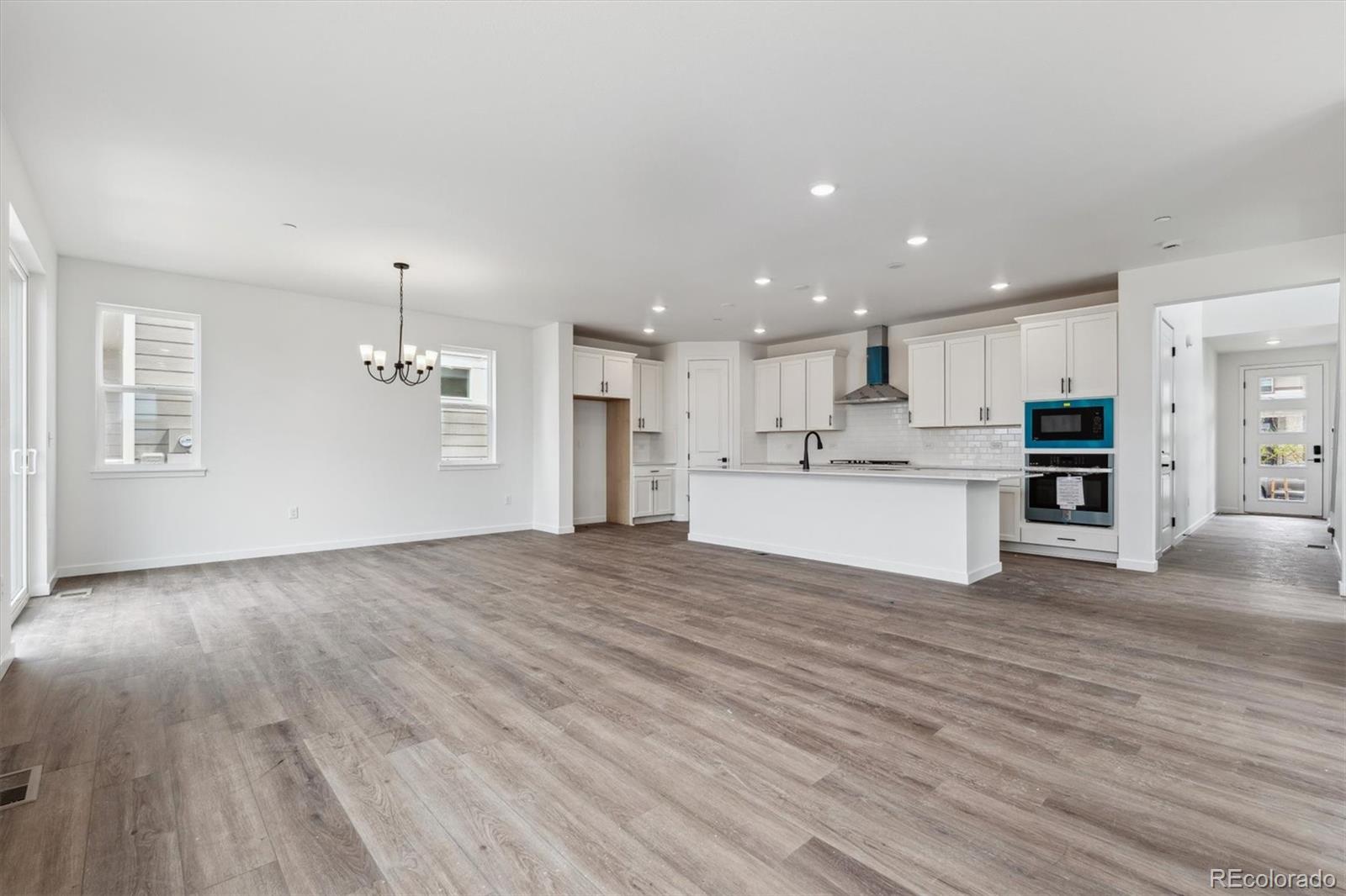 MLS Image #7 for 9237  truckee court,commerce city, Colorado
