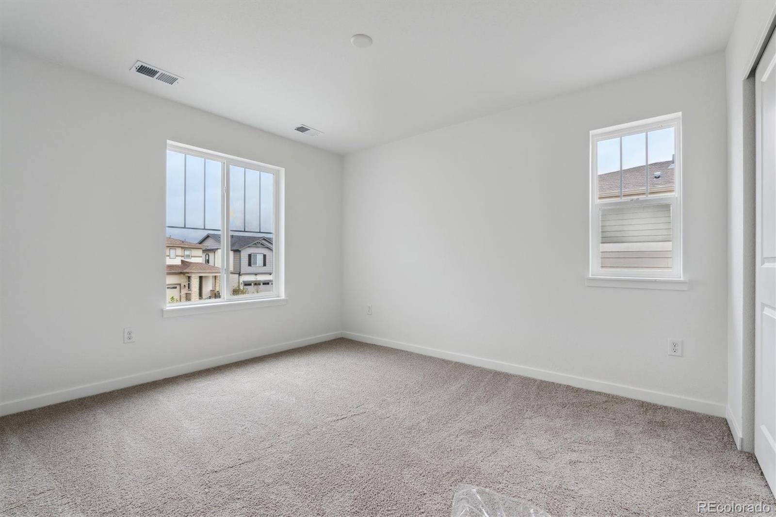MLS Image #18 for 9243  truckee court,commerce city, Colorado