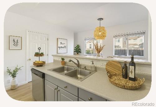MLS Image #12 for 2644  devonshire court,denver, Colorado