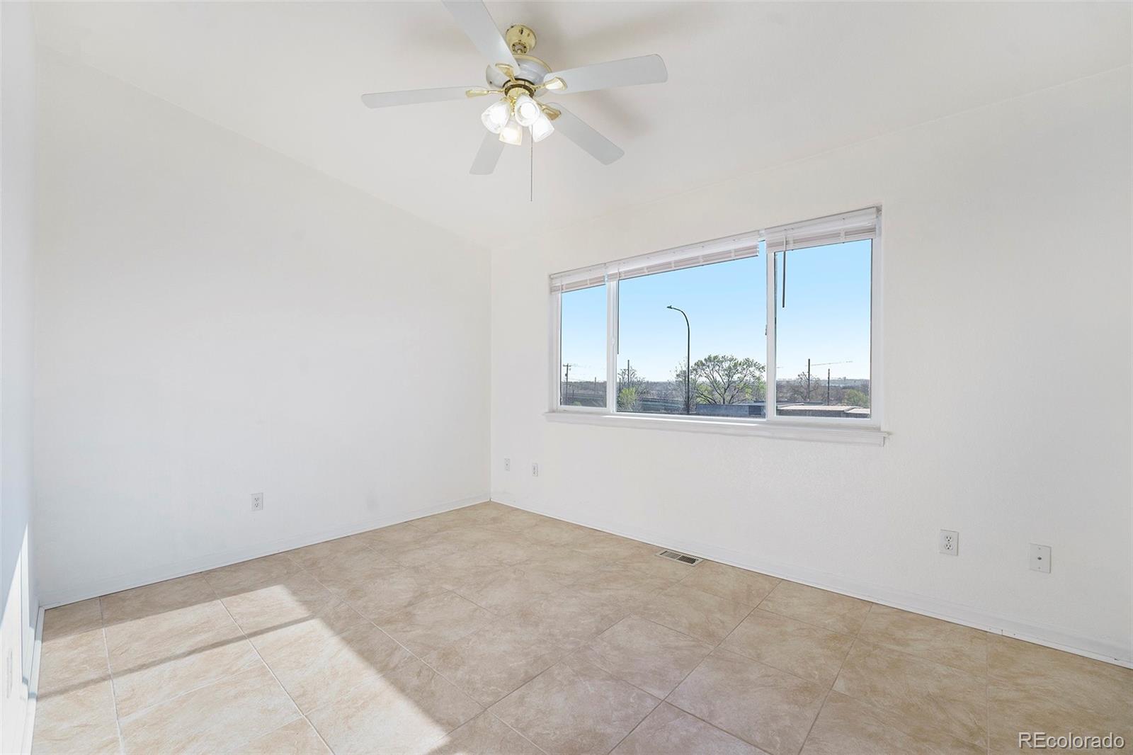 MLS Image #23 for 2644  devonshire court,denver, Colorado