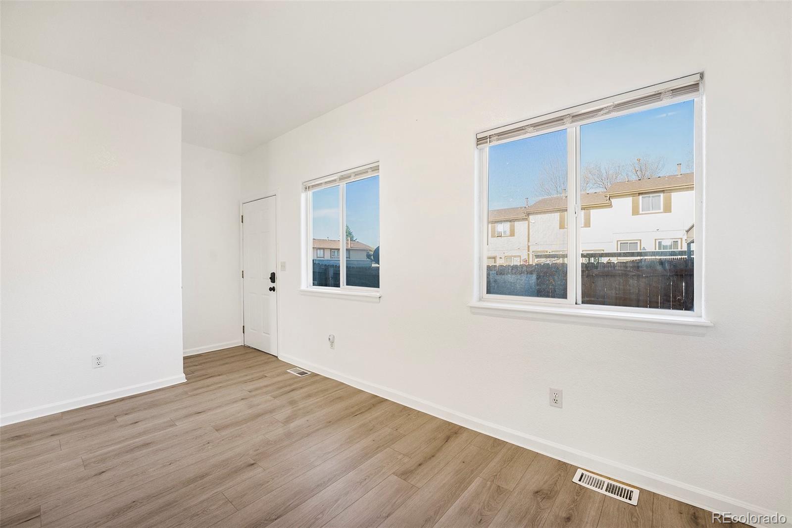 MLS Image #7 for 2644  devonshire court,denver, Colorado