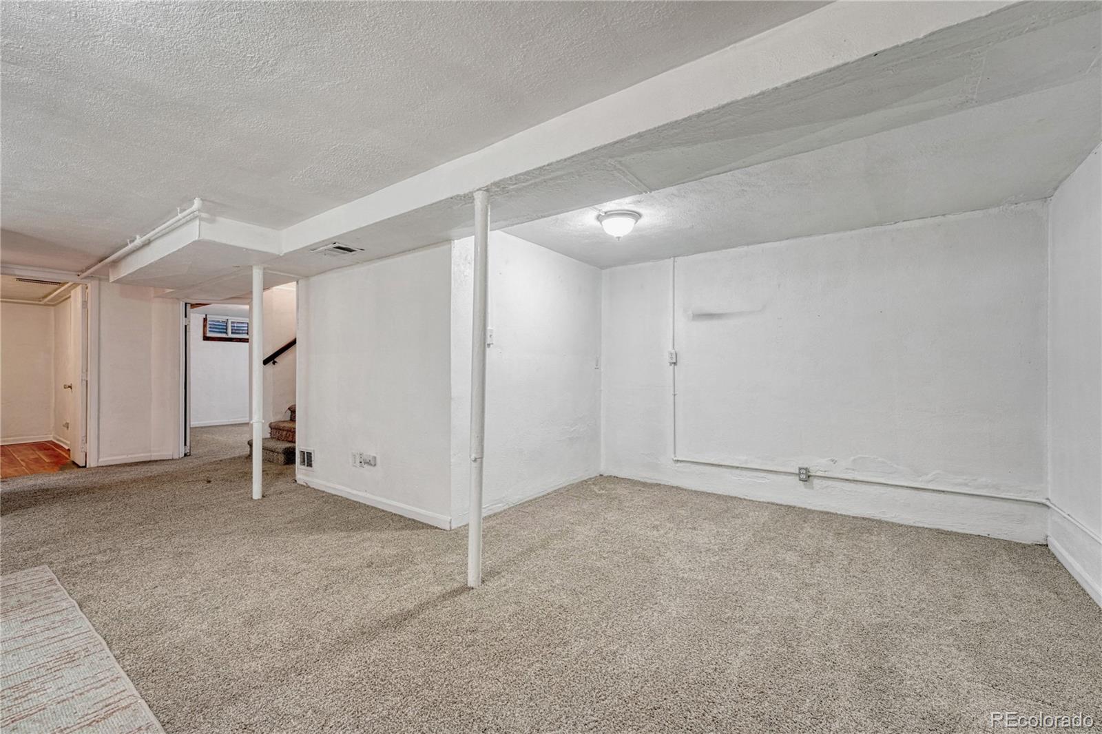 MLS Image #28 for 1906 s vrain street,denver, Colorado