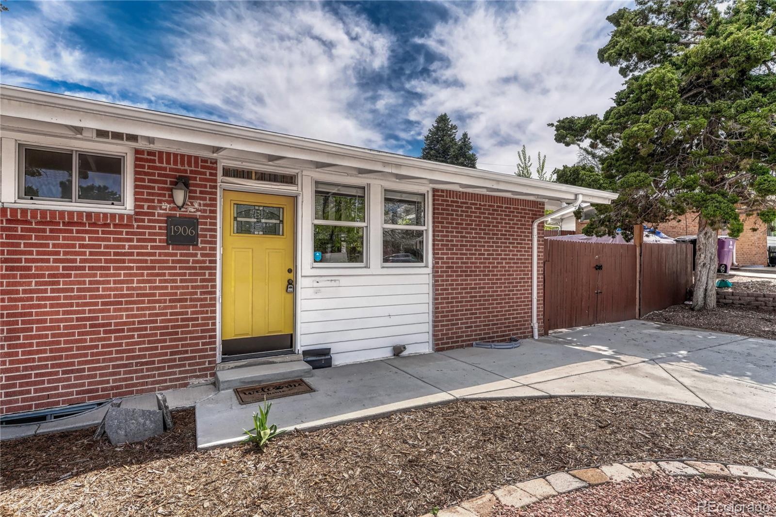 MLS Image #3 for 1906 s vrain street,denver, Colorado