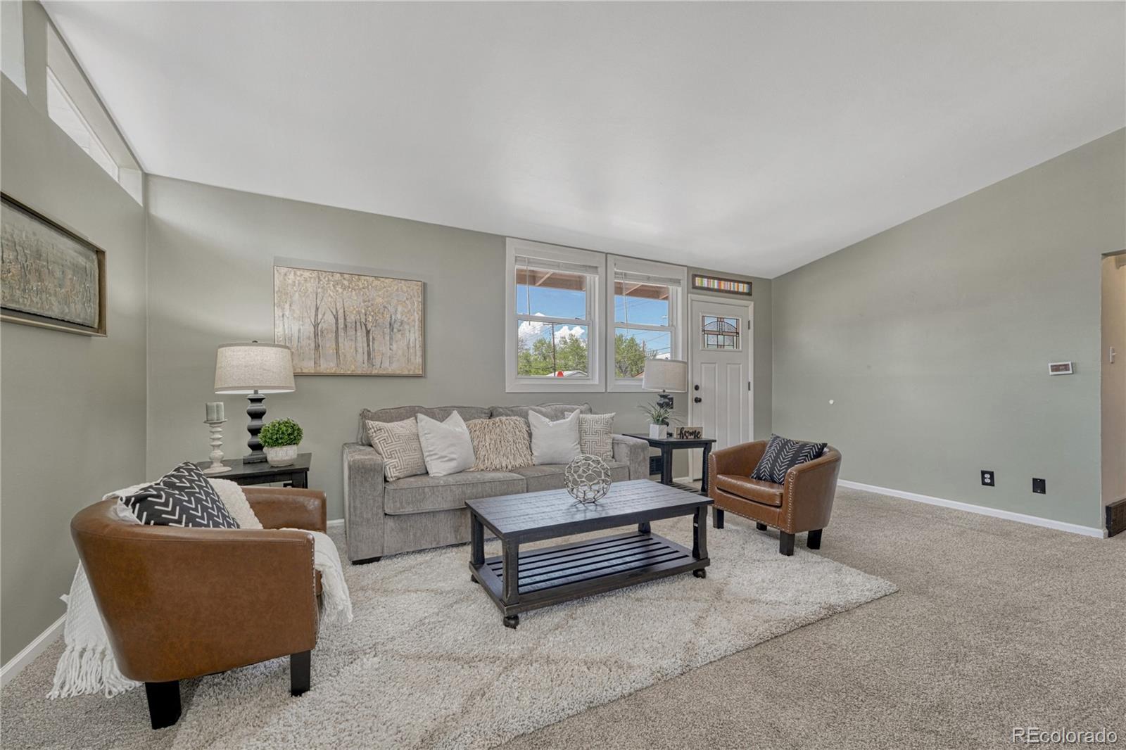 MLS Image #5 for 1906 s vrain street,denver, Colorado