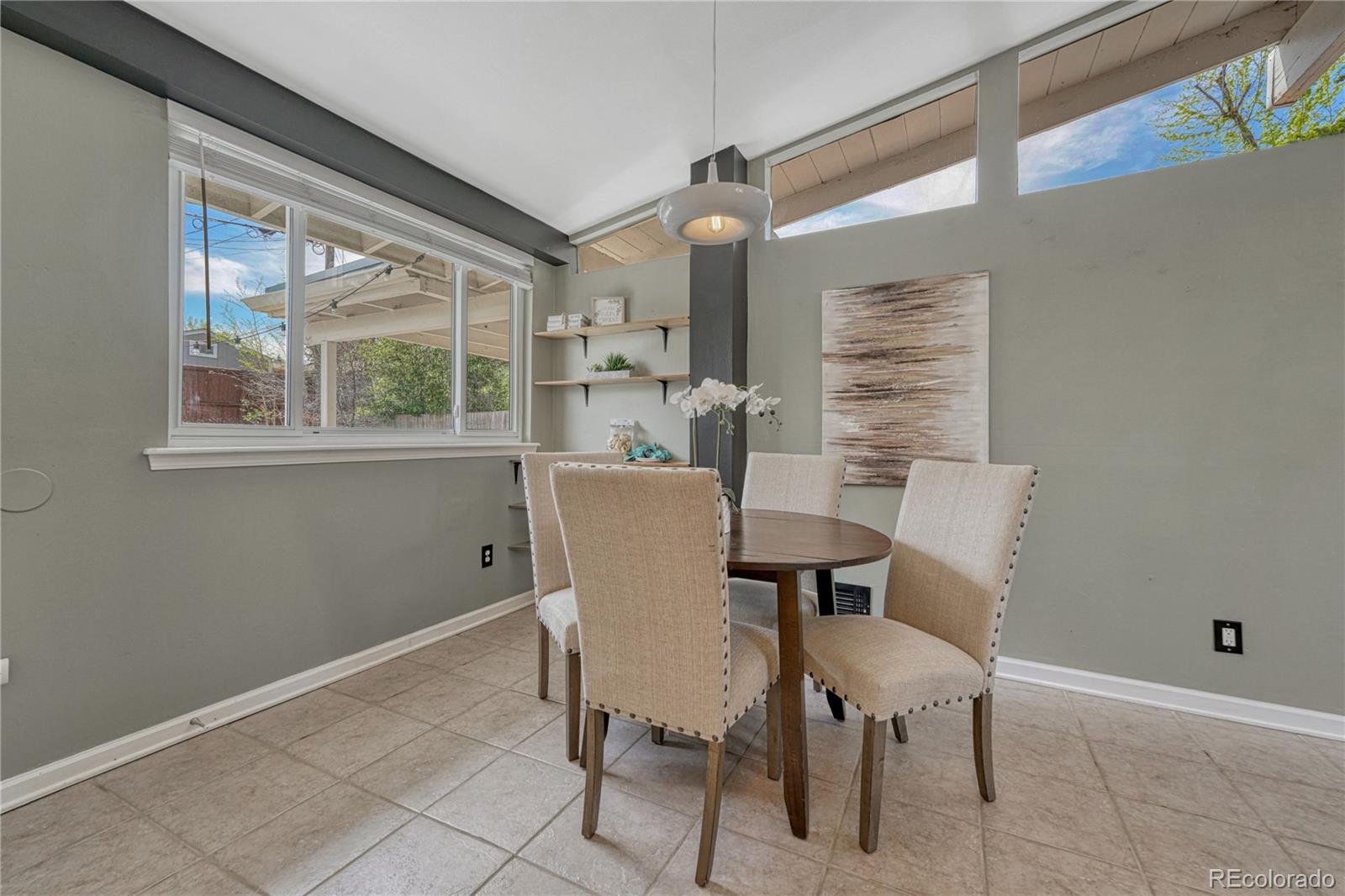 MLS Image #7 for 1906 s vrain street,denver, Colorado