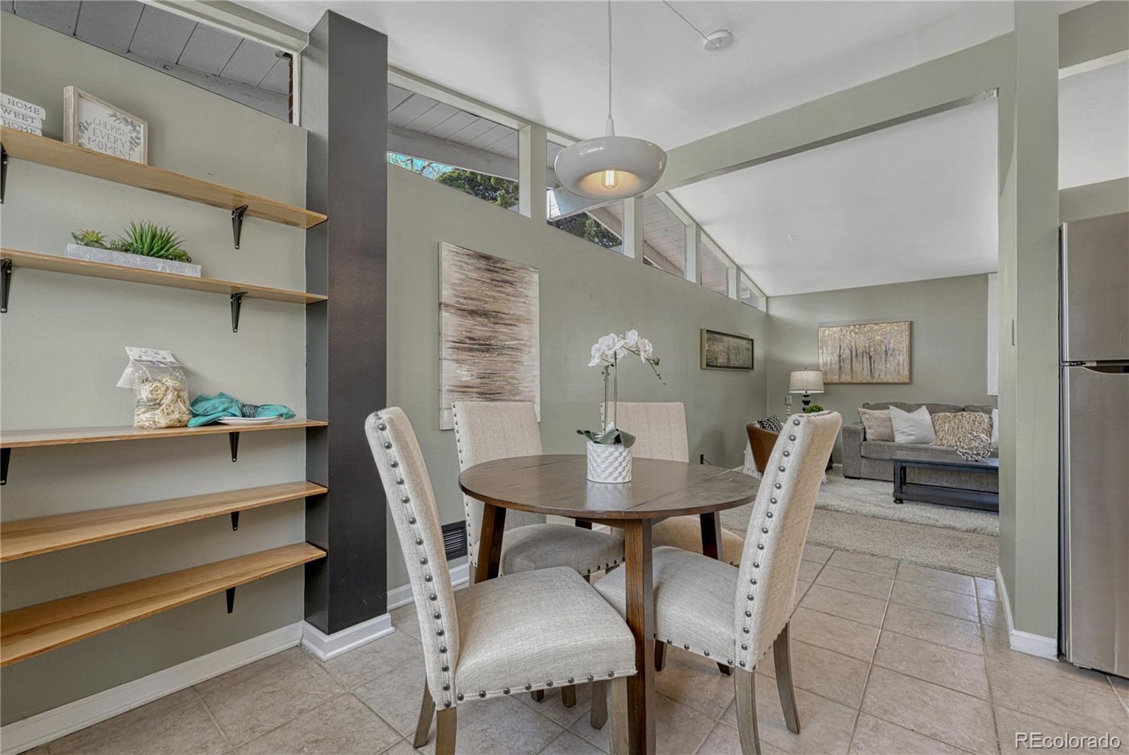 MLS Image #8 for 1906 s vrain street,denver, Colorado