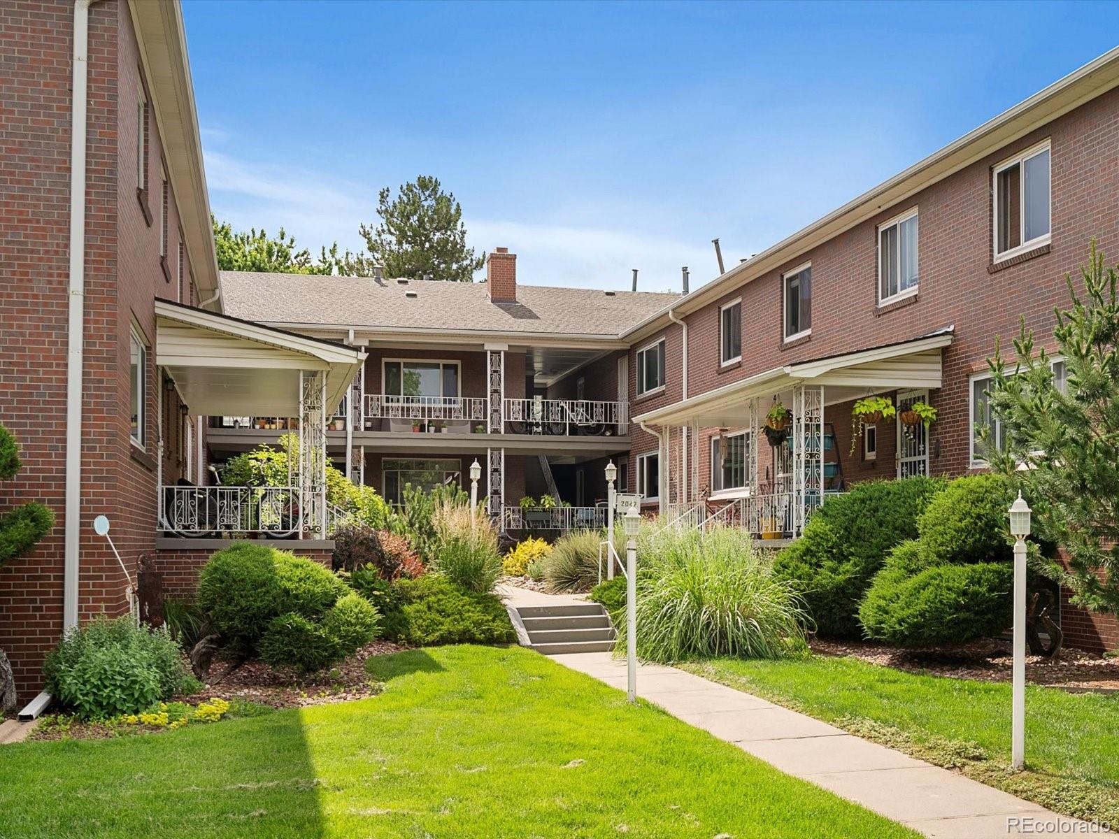 MLS Image #38 for 2047 s milwaukee street 4,denver, Colorado