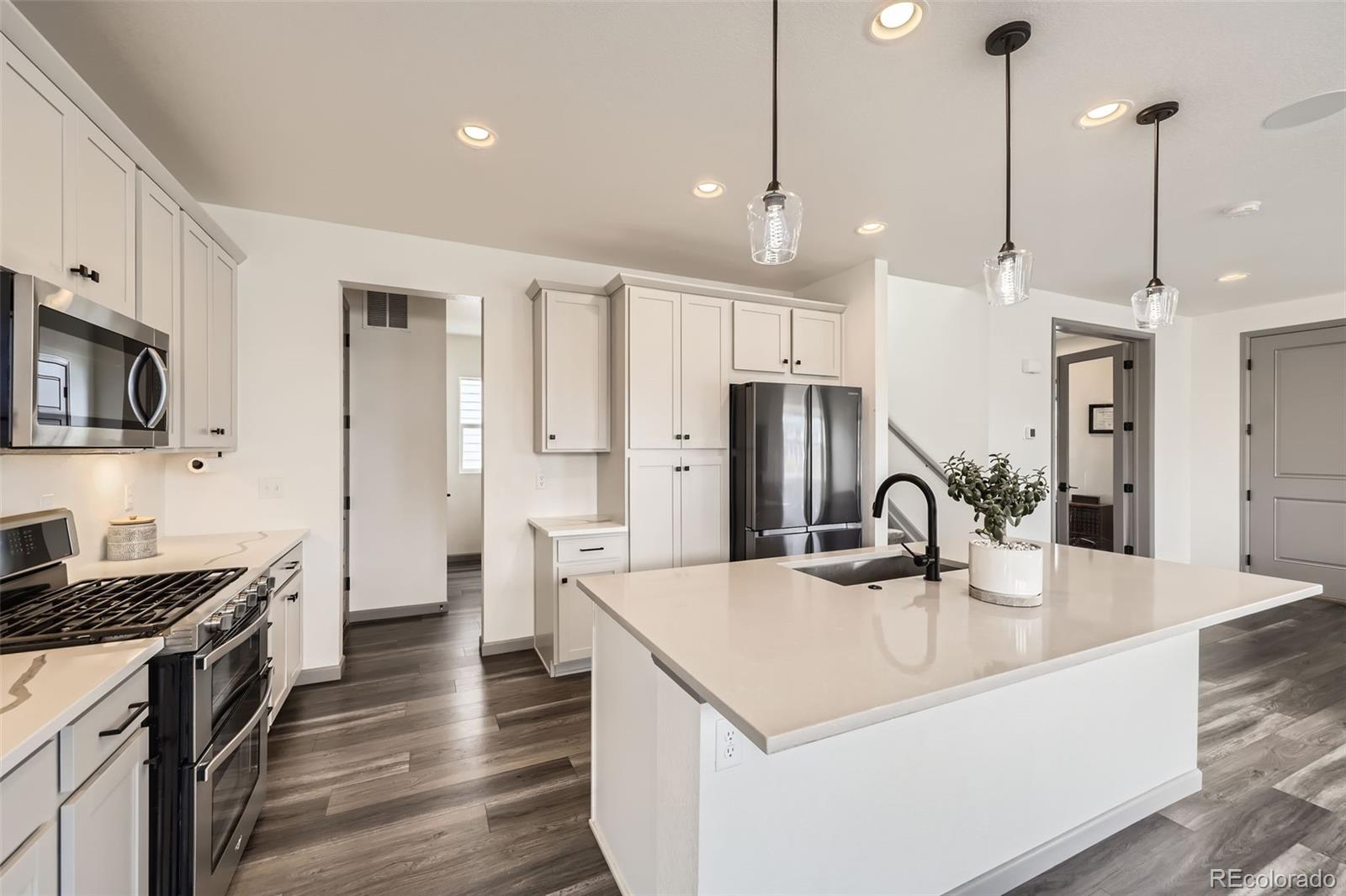 MLS Image #11 for 17896 e 107th place,commerce city, Colorado