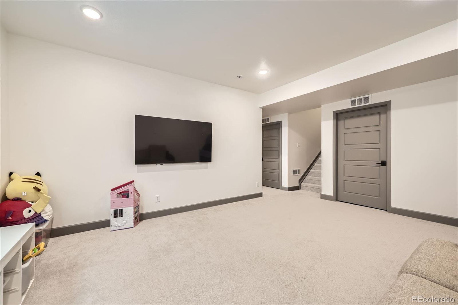 MLS Image #20 for 17896 e 107th place,commerce city, Colorado