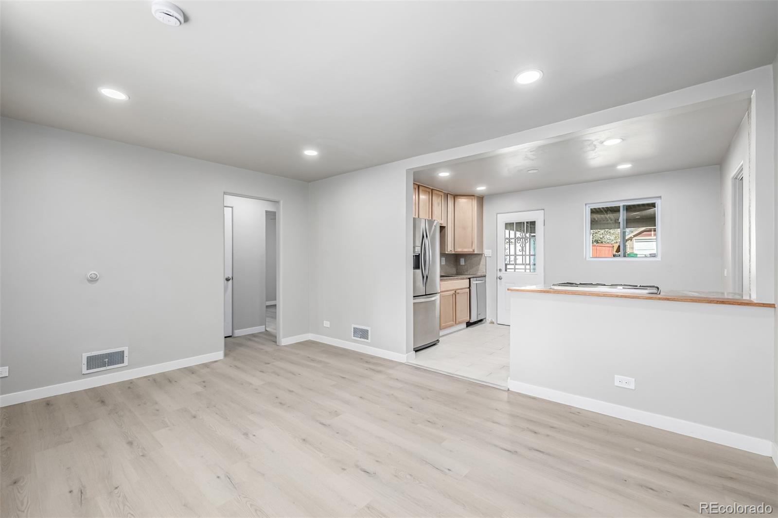 MLS Image #11 for 3430 n clayton street,denver, Colorado