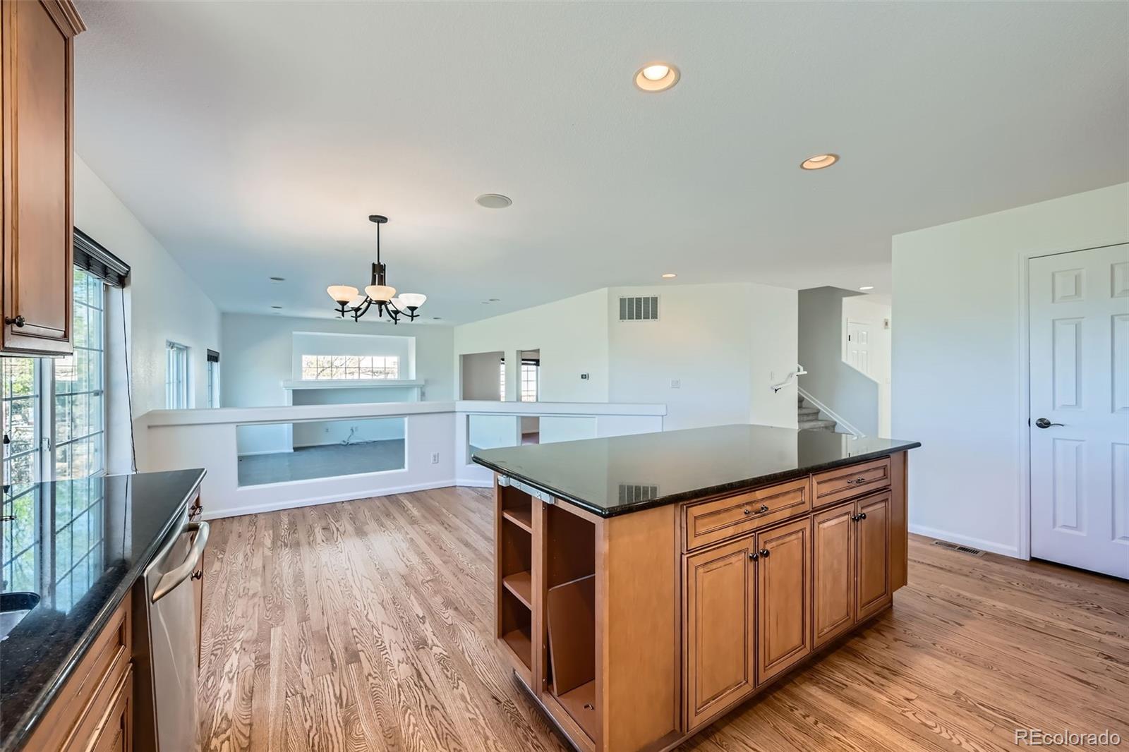 MLS Image #11 for 5131  netherland street,denver, Colorado