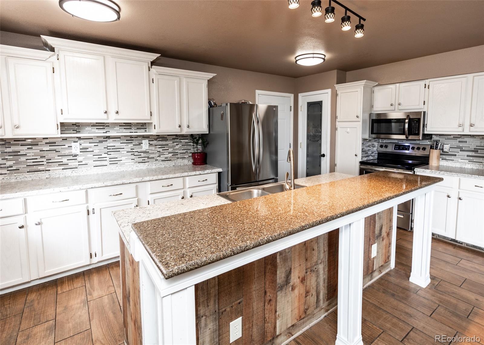 MLS Image #6 for 2013  ambleside drive,colorado springs, Colorado