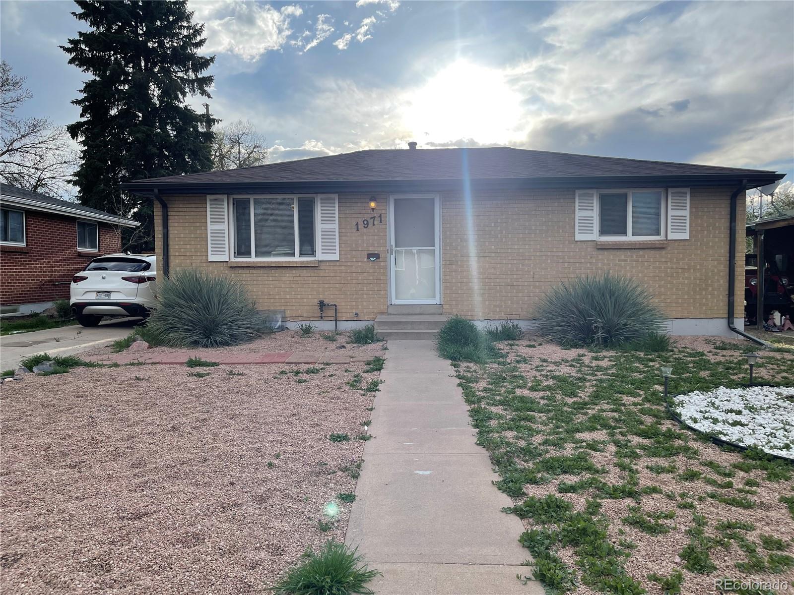 MLS Image #0 for 1971 s dahlia street,denver, Colorado