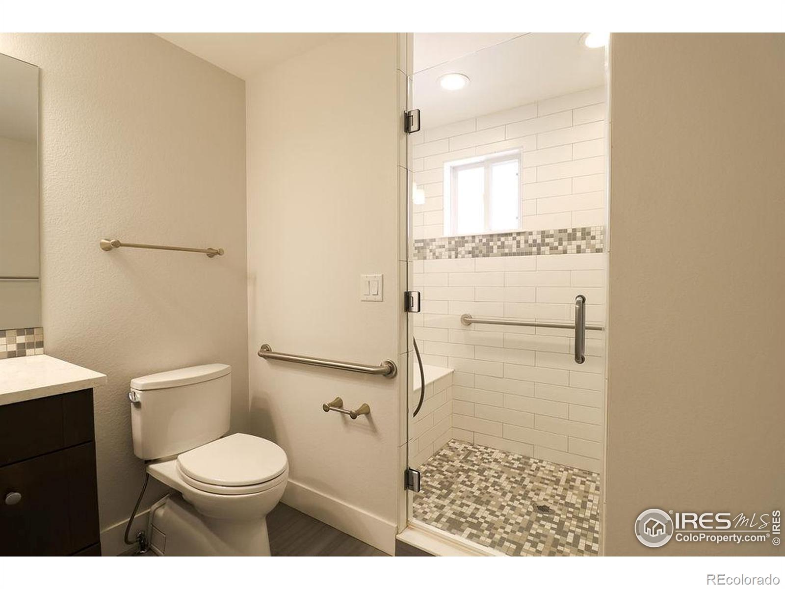 MLS Image #11 for 845  10th street,berthoud, Colorado