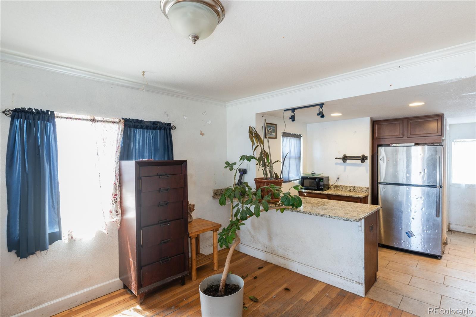 MLS Image #4 for 4849  lincoln street,denver, Colorado