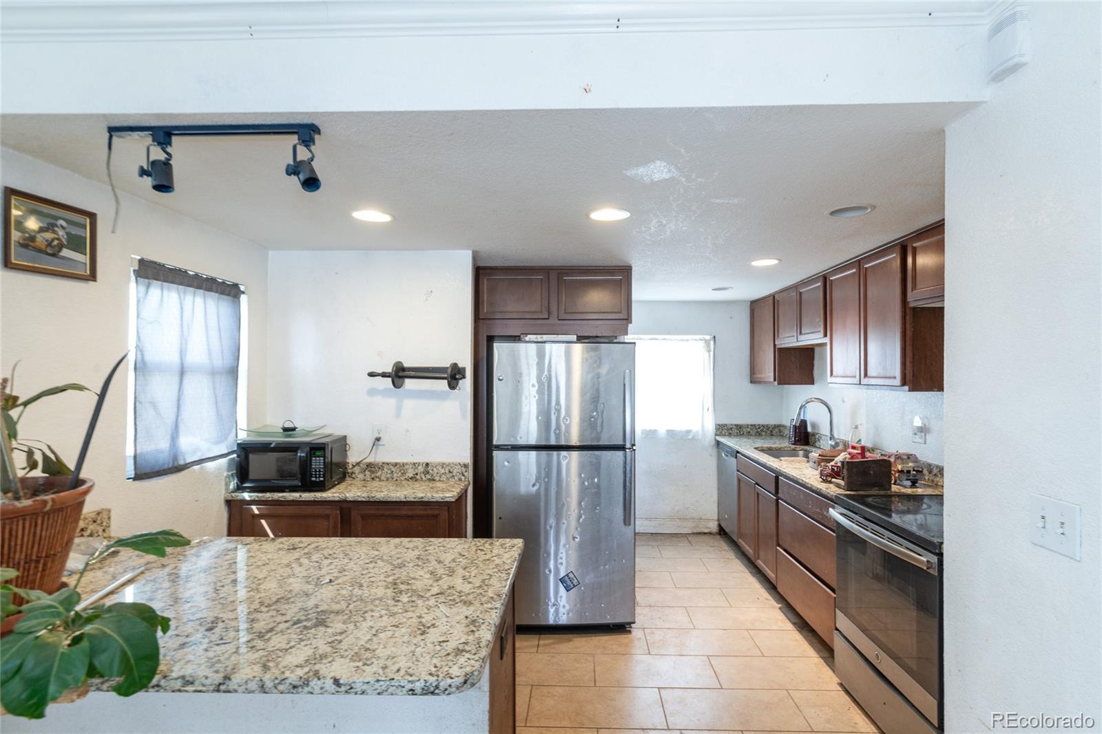 MLS Image #6 for 4849  lincoln street,denver, Colorado