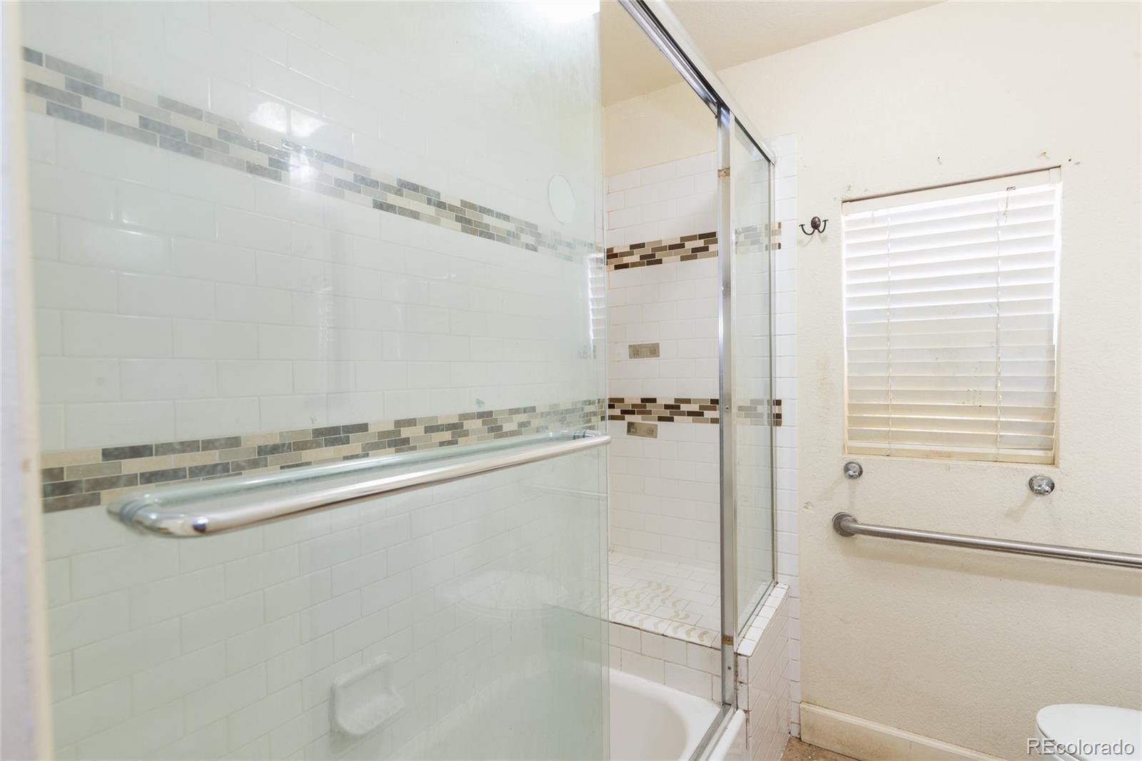 MLS Image #7 for 4849  lincoln street,denver, Colorado