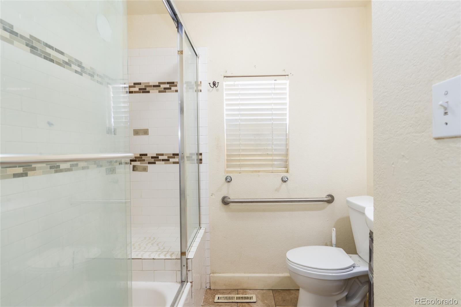 MLS Image #8 for 4849  lincoln street,denver, Colorado