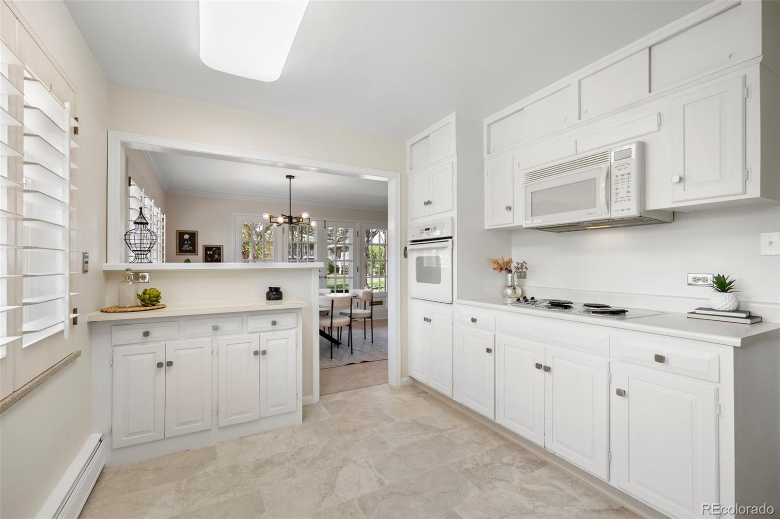 MLS Image #10 for 3942 e evans avenue,denver, Colorado