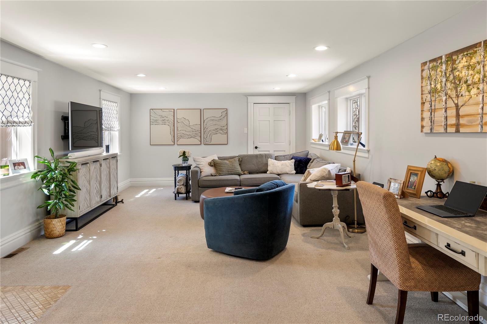 MLS Image #11 for 1265  saint paul street,denver, Colorado