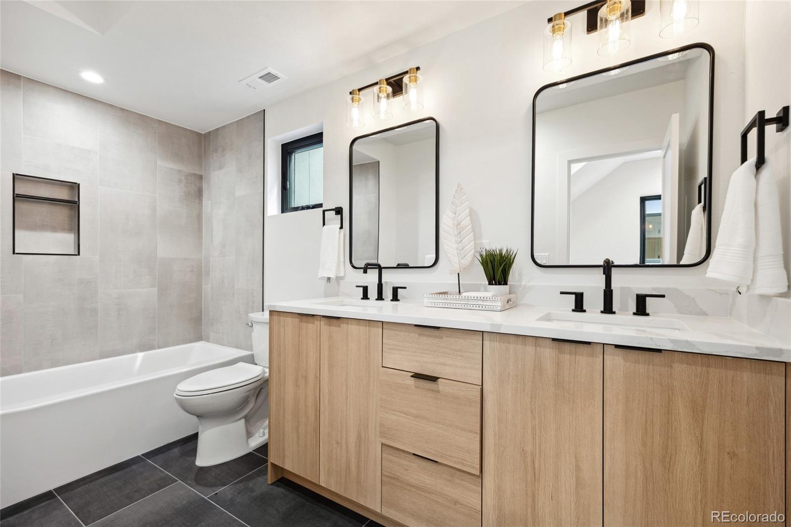 MLS Image #10 for 1745  lowell boulevard,denver, Colorado
