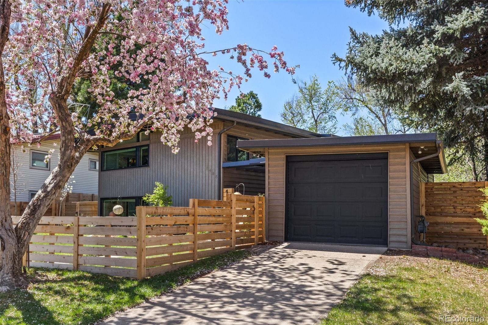 MLS Image #2 for 1485 s jasmine way,denver, Colorado