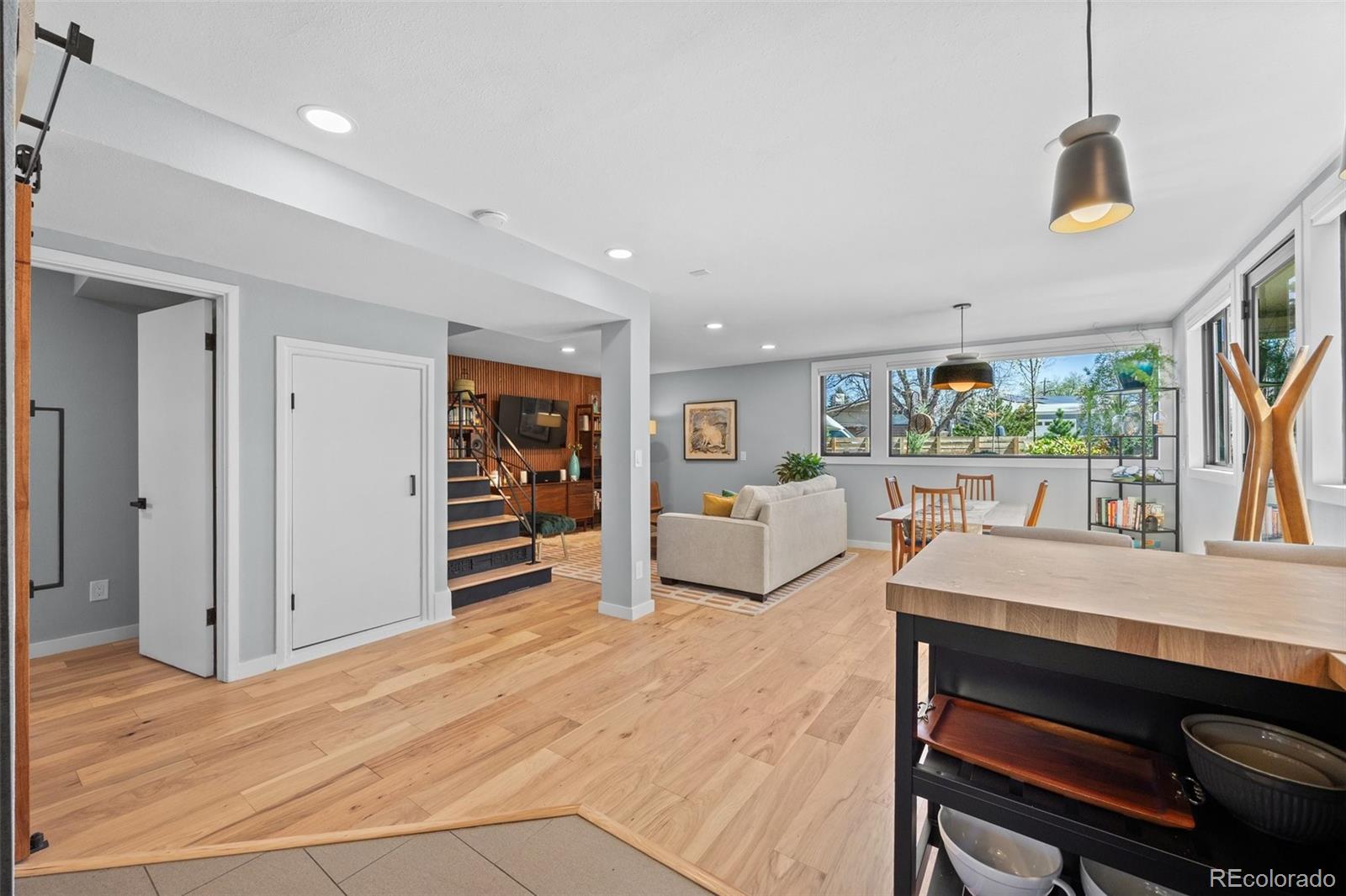 MLS Image #5 for 1485 s jasmine way,denver, Colorado