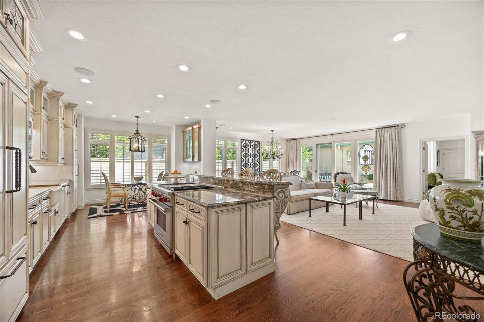 MLS Image #11 for 344  saint paul street,denver, Colorado