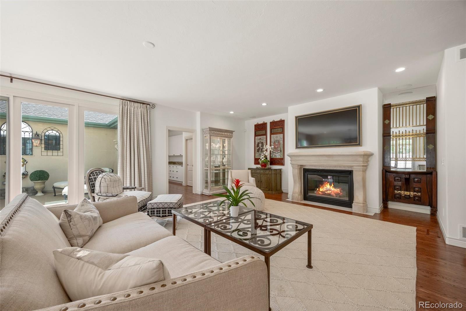 MLS Image #3 for 344  saint paul street,denver, Colorado