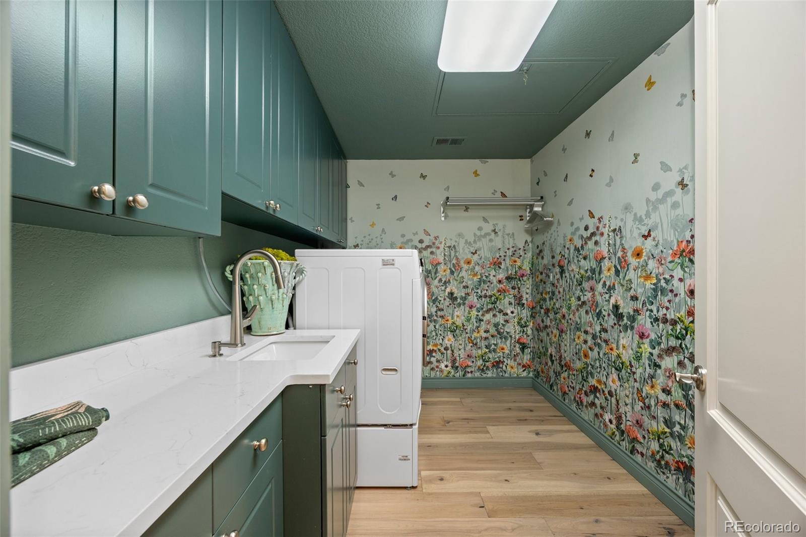 MLS Image #35 for 344  saint paul street,denver, Colorado