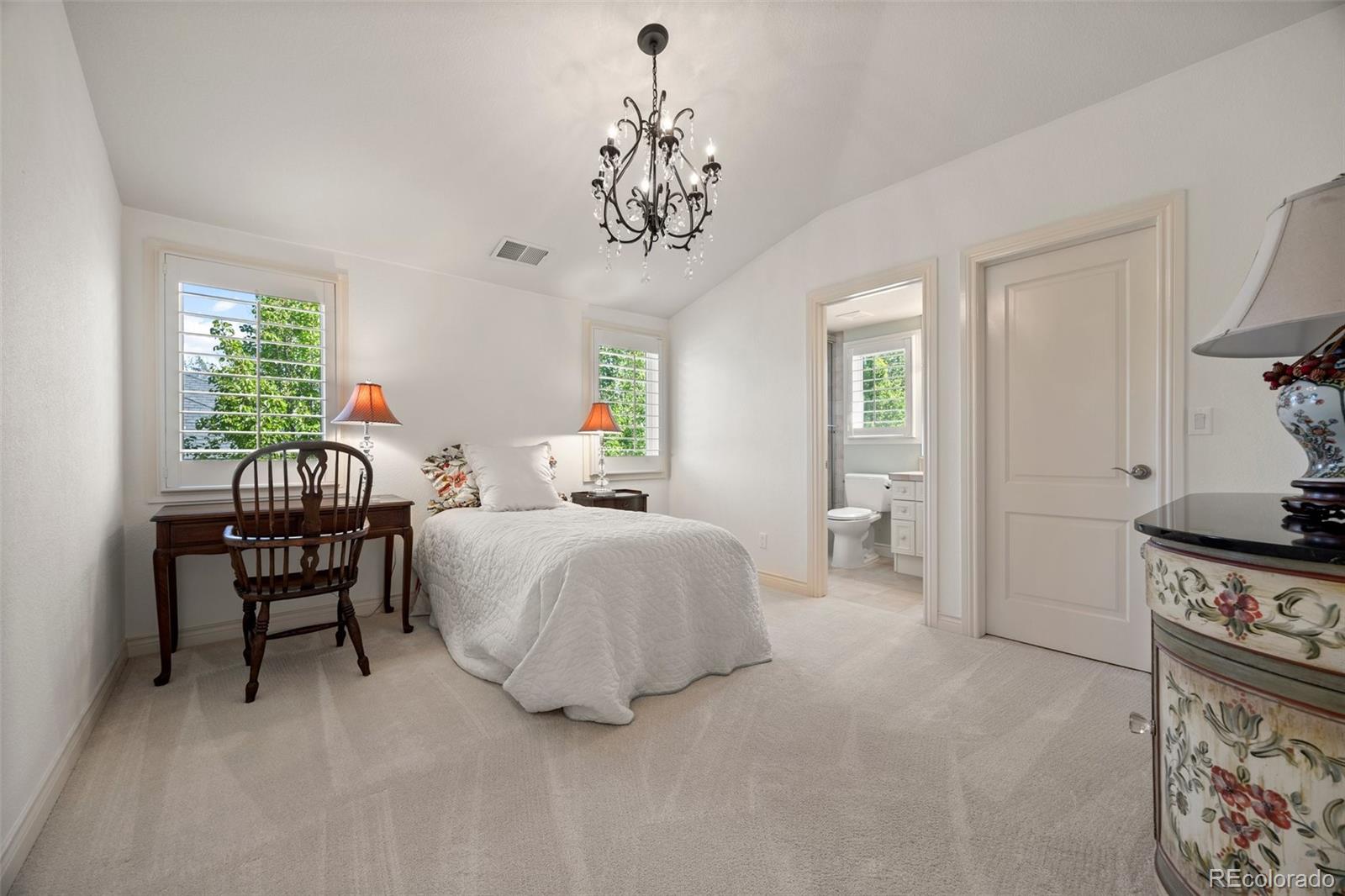 MLS Image #36 for 344  saint paul street,denver, Colorado