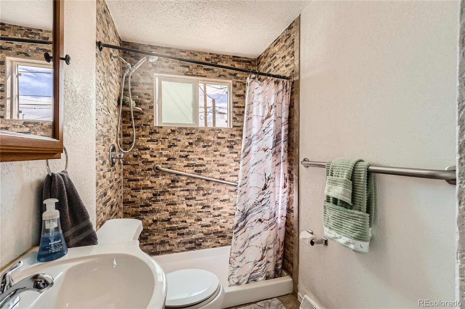 MLS Image #12 for 655 s perry street,denver, Colorado