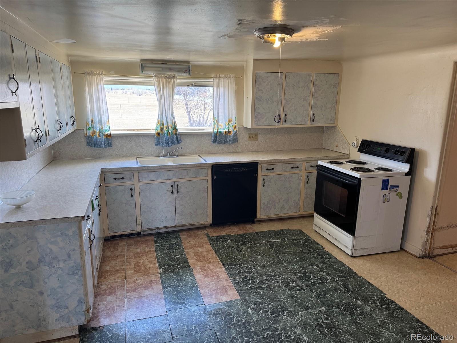 MLS Image #6 for 1590  holman avenue,salida, Colorado