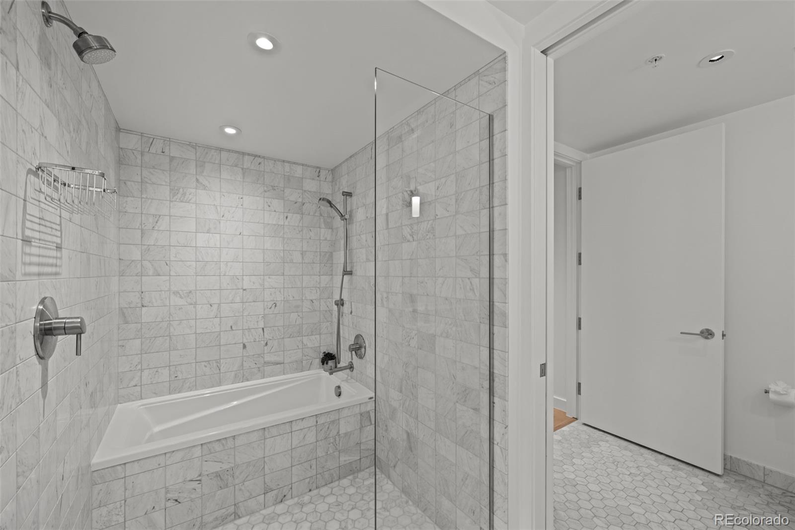 MLS Image #18 for 1750  wewatta street,denver, Colorado
