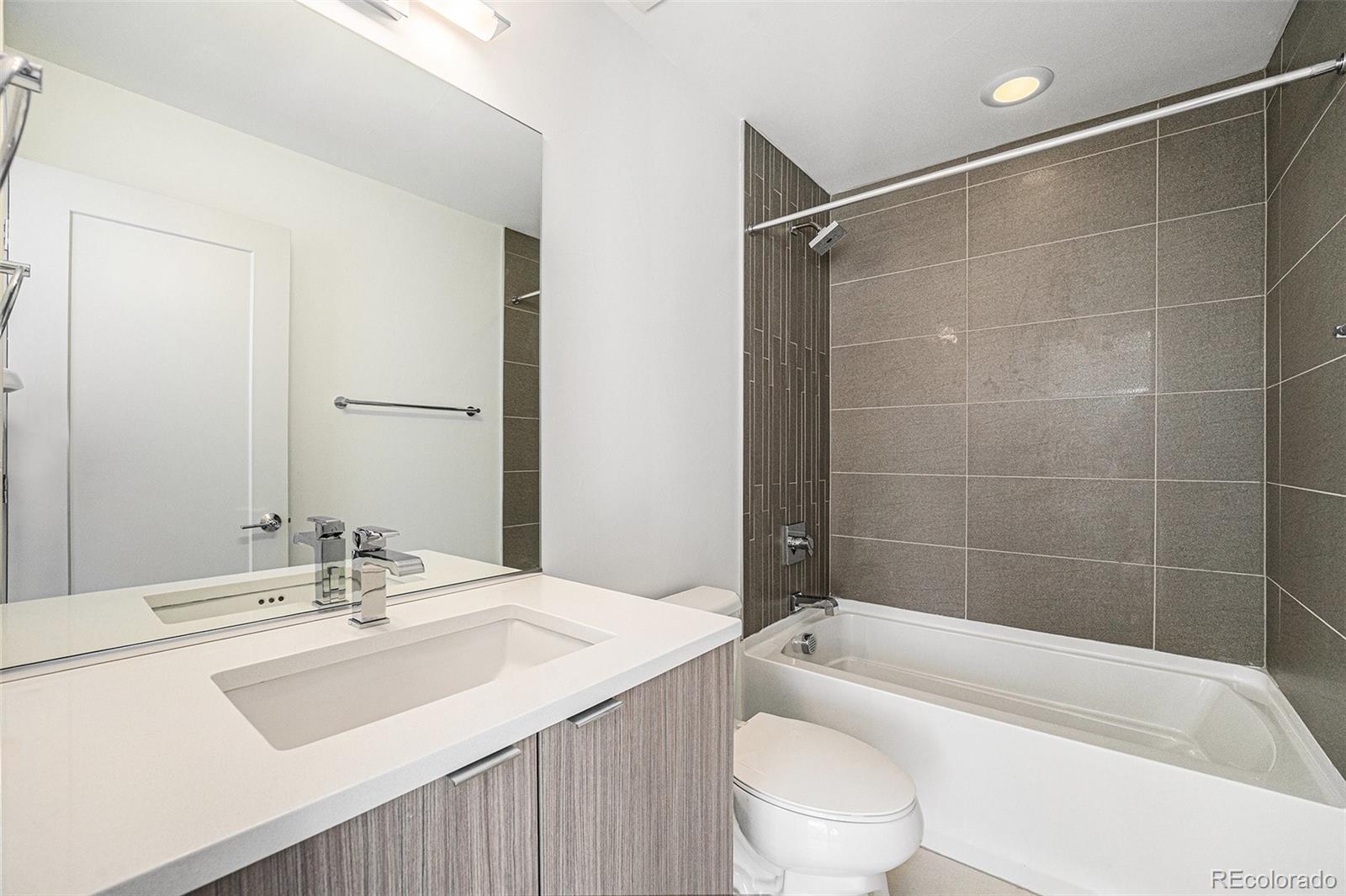 MLS Image #12 for 822  fairfax street,denver, Colorado