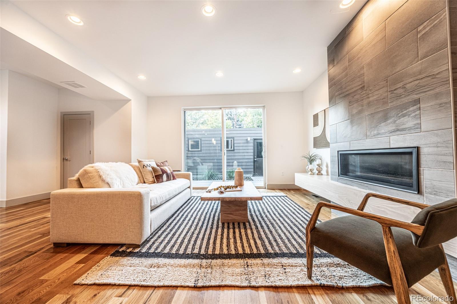 MLS Image #5 for 822  fairfax street,denver, Colorado
