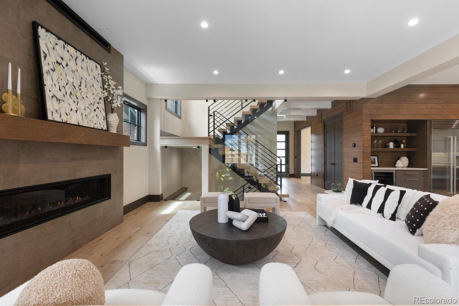 MLS Image #11 for 1100 s elizabeth street,denver, Colorado