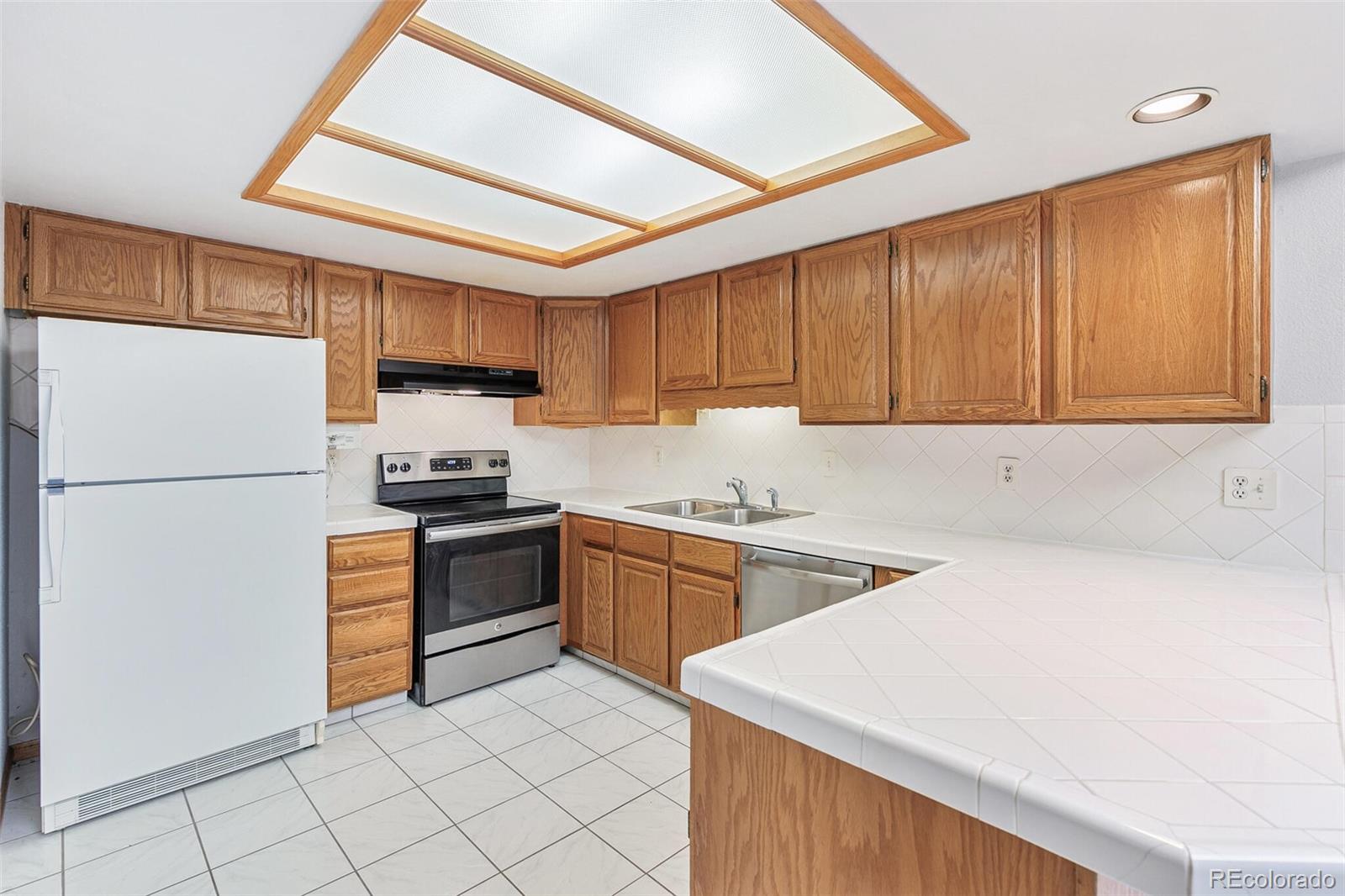 MLS Image #11 for 1350 s idalia street,aurora, Colorado