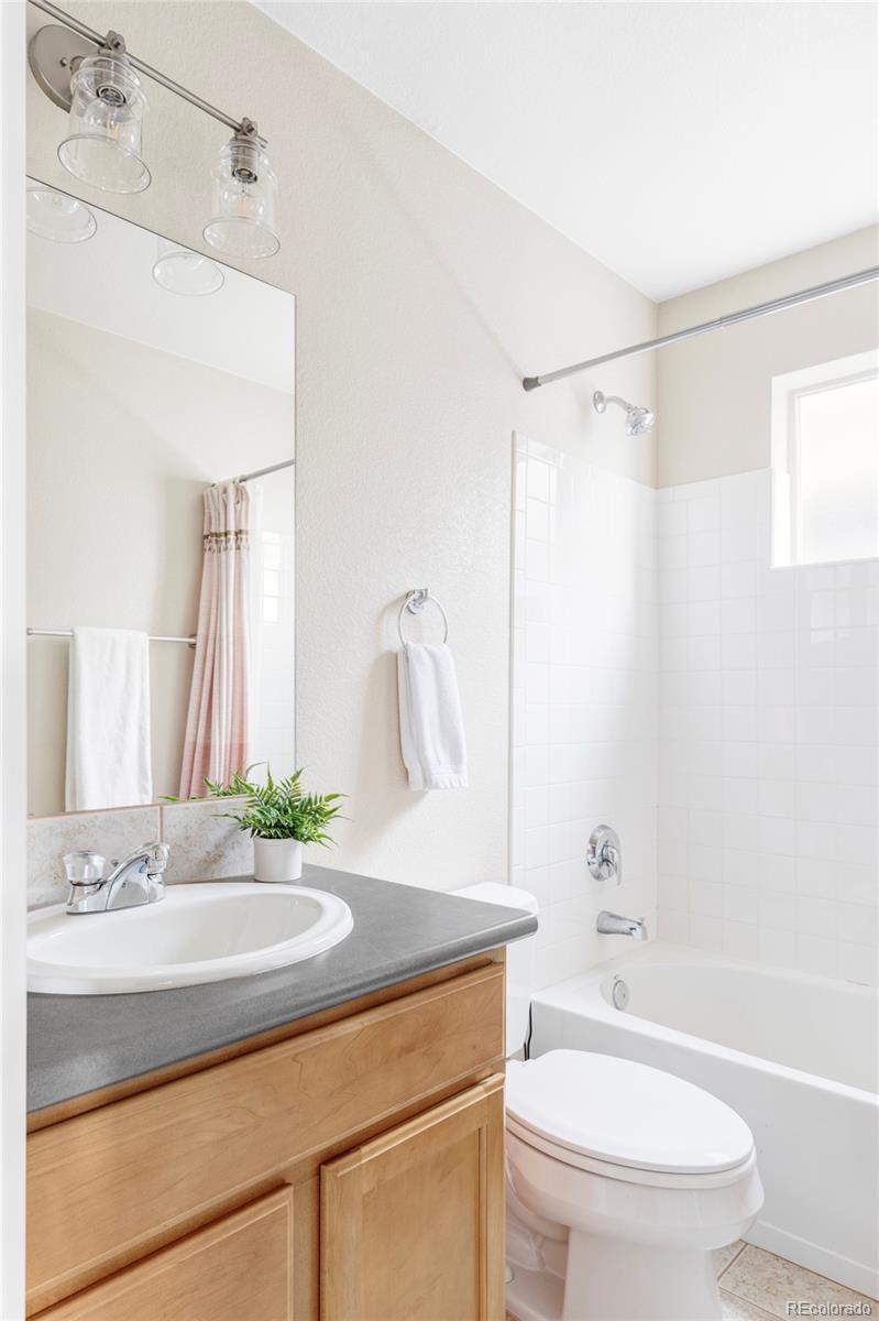 MLS Image #19 for 9124 e 29th place,denver, Colorado